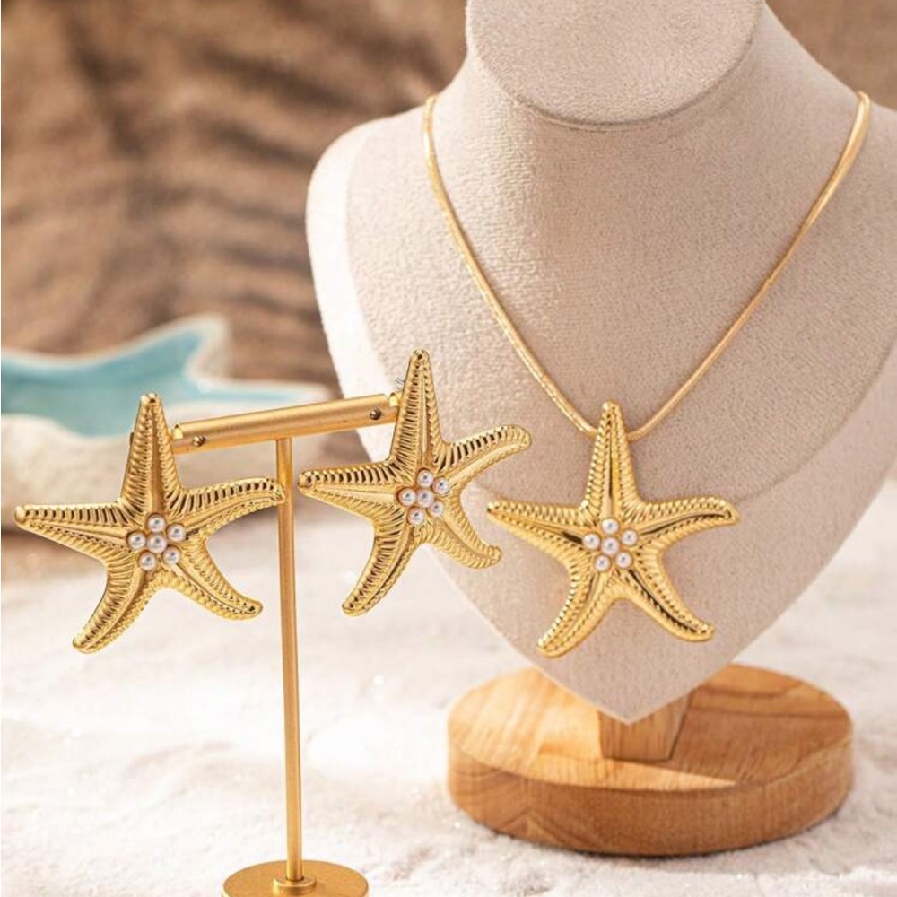 Custom Gold Starfish Jewelry Set